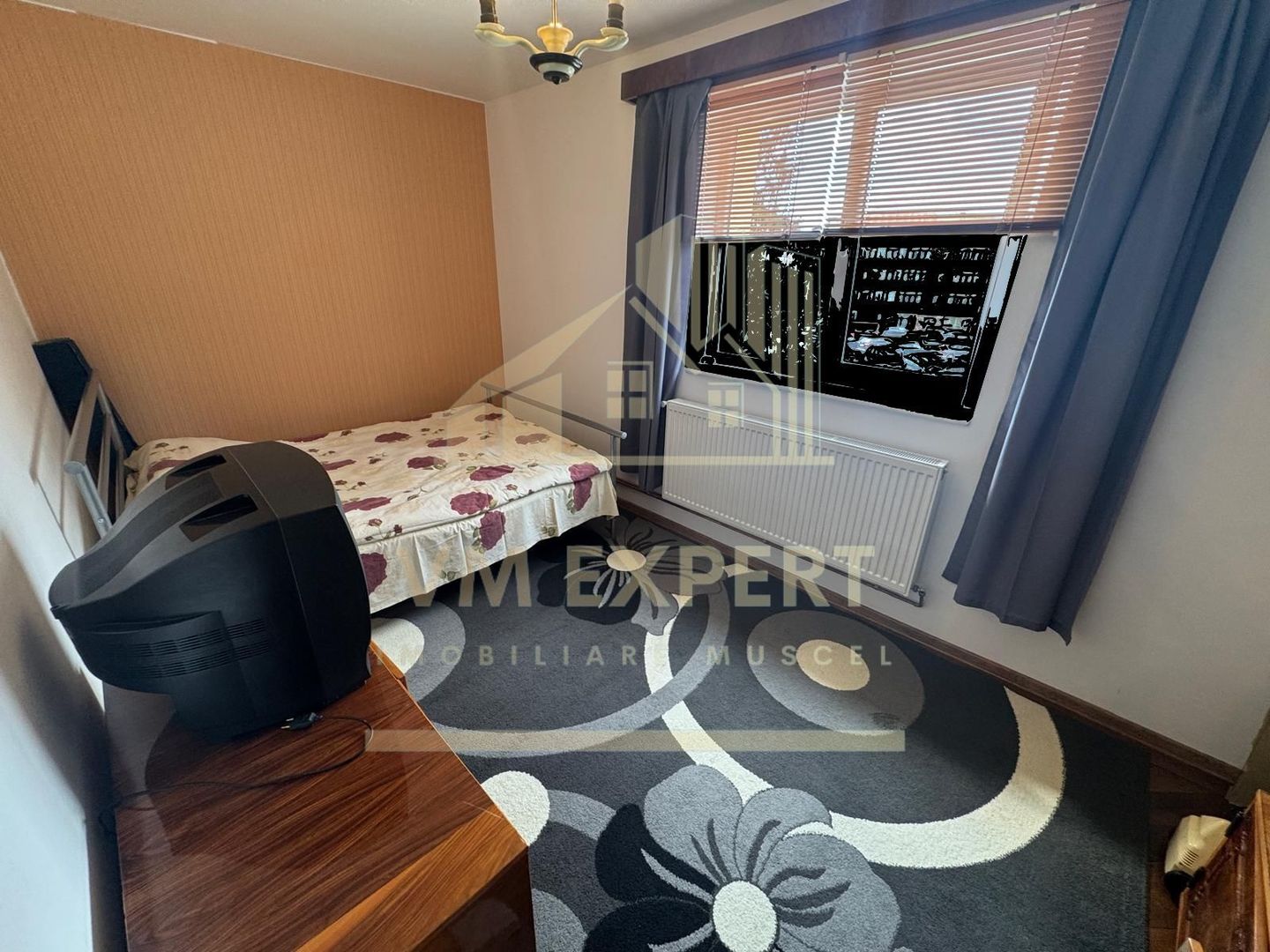 APARTAMENT 2 CAMERE ETAJ 2 ULTRACENTRAL CAMPULUNG - Poză 1