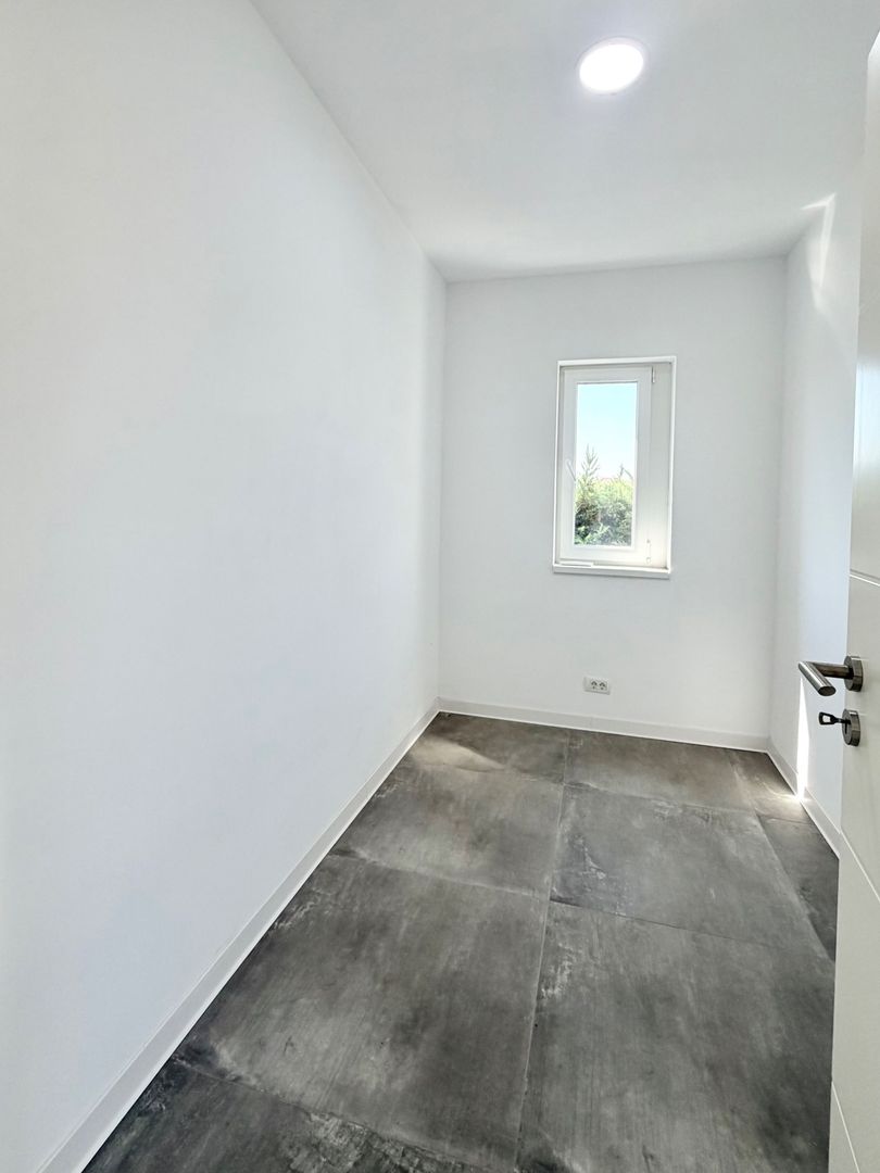 Casa individuală de închiriat - Giroc intrare - Poză 13