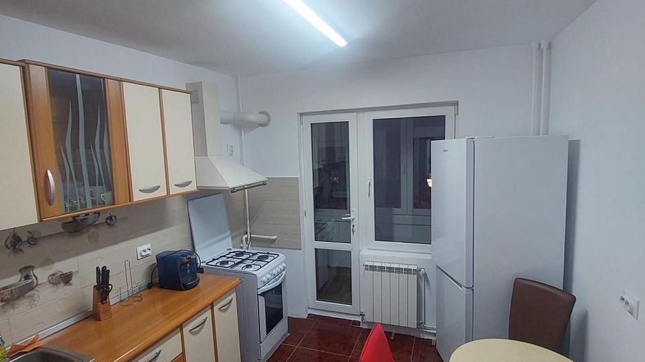 AP. 3 CAMERE PIATA SUDULUI, CENTRALA TERMICA, 70 MP, METROU 8 MINUTE - Poză 5