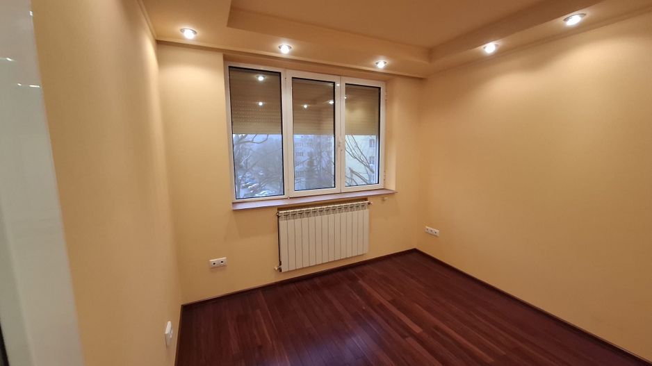 Comision 0 % 3 Camere Metrou  Renovat  Total  L341 - Poză 4