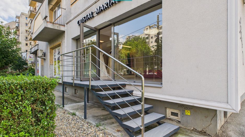 Spațiu modern cu acces stradal în zona circulată - Poză 5