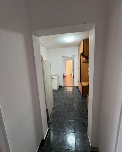 Apartament spațios cu 3 camere de vânzare – confort, lumină și poziție excelentă - Poză 6