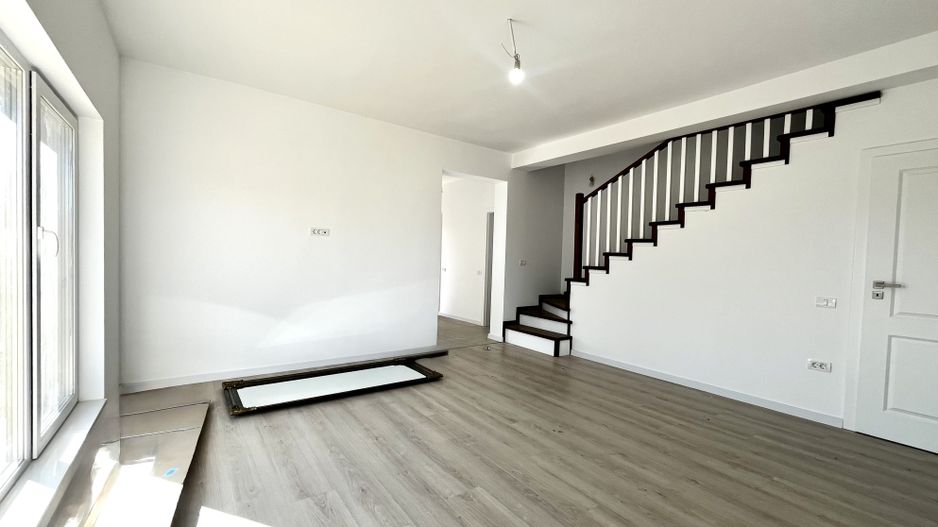 Duplex modern, separat prin camera tehnica, in Ghiroda - zona Primărie - Poză 3