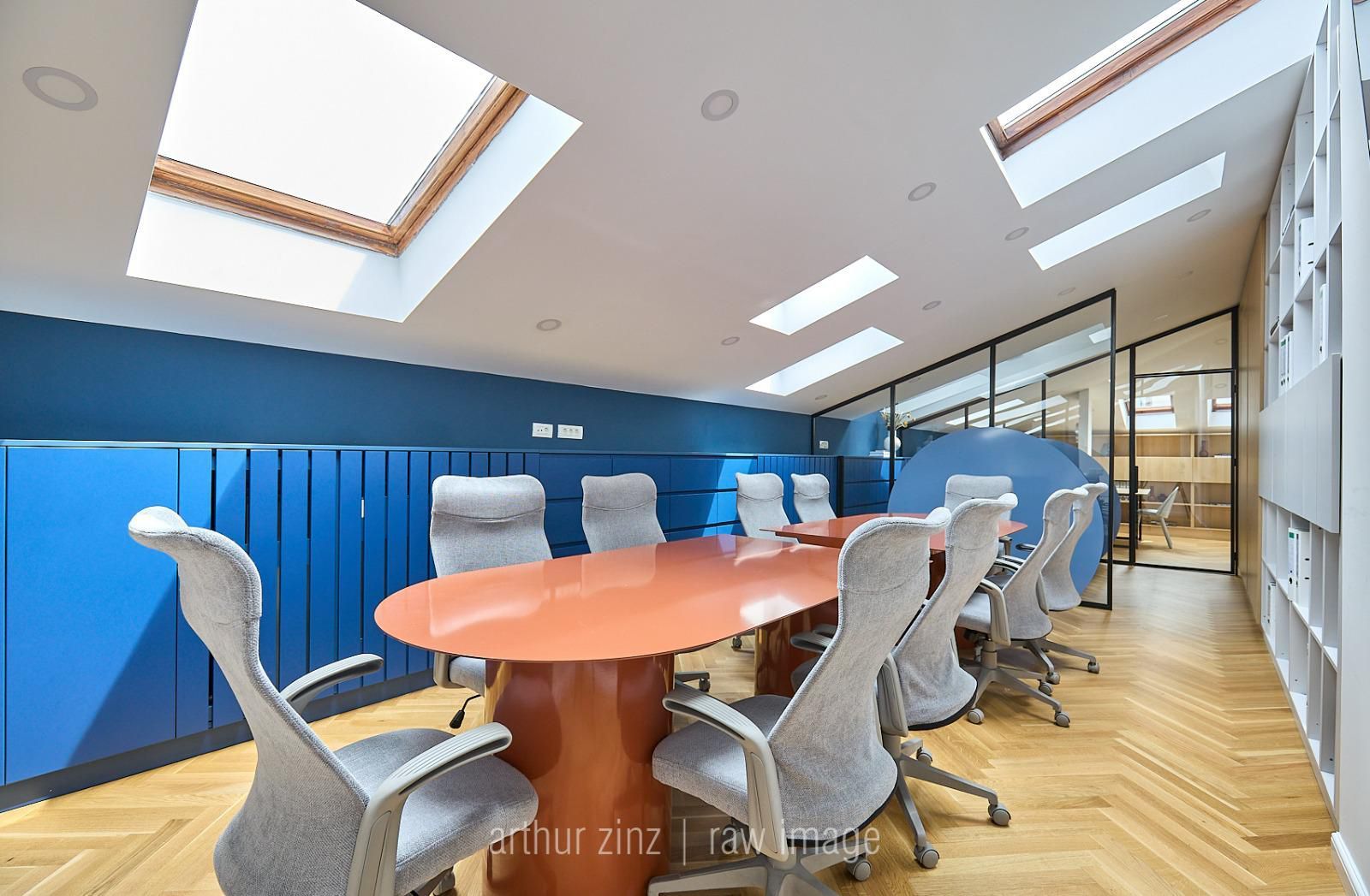 Birou amenajat | Mobilat si utilat | Cladire consolidata si renovata - Poză 23