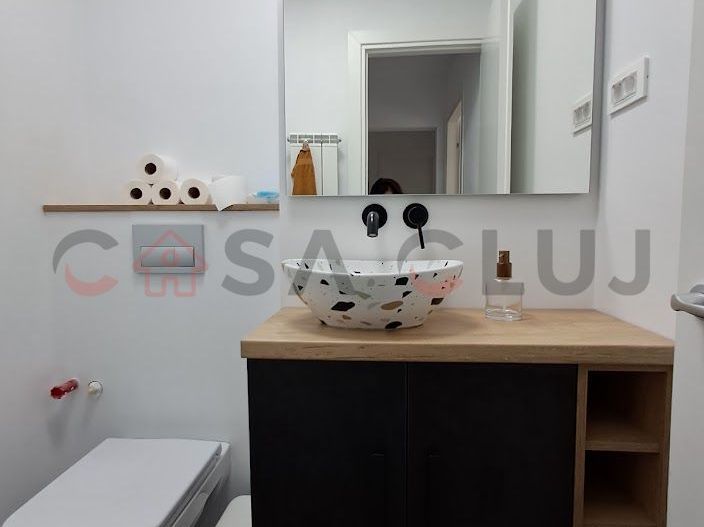 3 camere, La Cheie, 2 bai, Etaj 2/4 Grigorescu!! - Poză 14