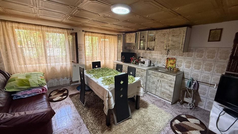 Vila S+P+1,+ garaj inchis + terasa si teren intravilan 6300 mp - Poză 26