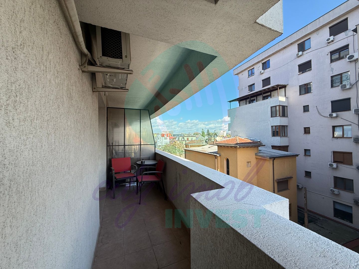 APARTAMENT cu 2 BAI si CENTRALA PROPRIE - Poză 9