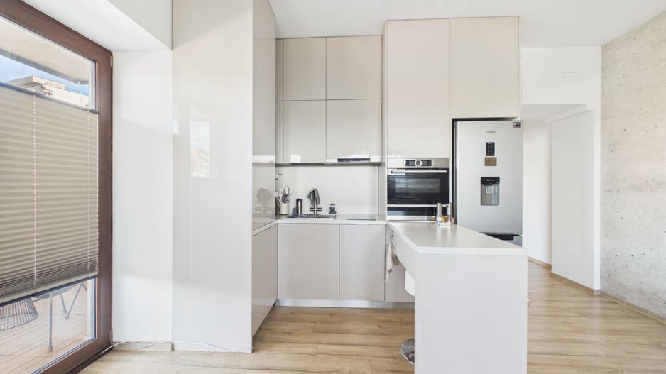 Apartament cu 3 camere de vanzare, centrala proprie - Mihai Bravu - Poză 16