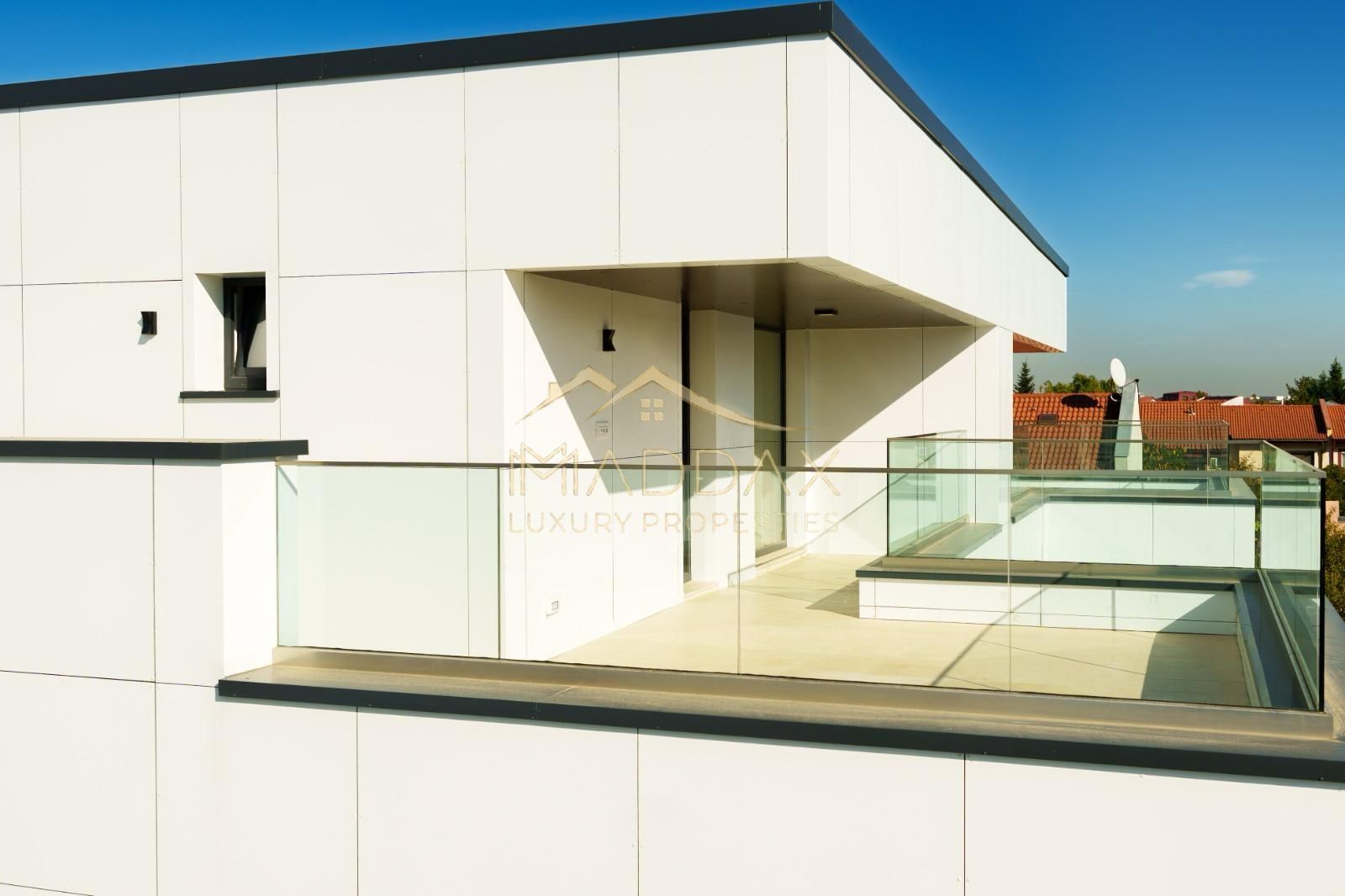 Vila LUX _P+2***5 camere//Lac Pipera-Tunari - Poză 4