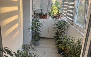 Apartament 3 Camere . 2 bai, 2 balcoane-zona Triaj/Brasov - Poză 6