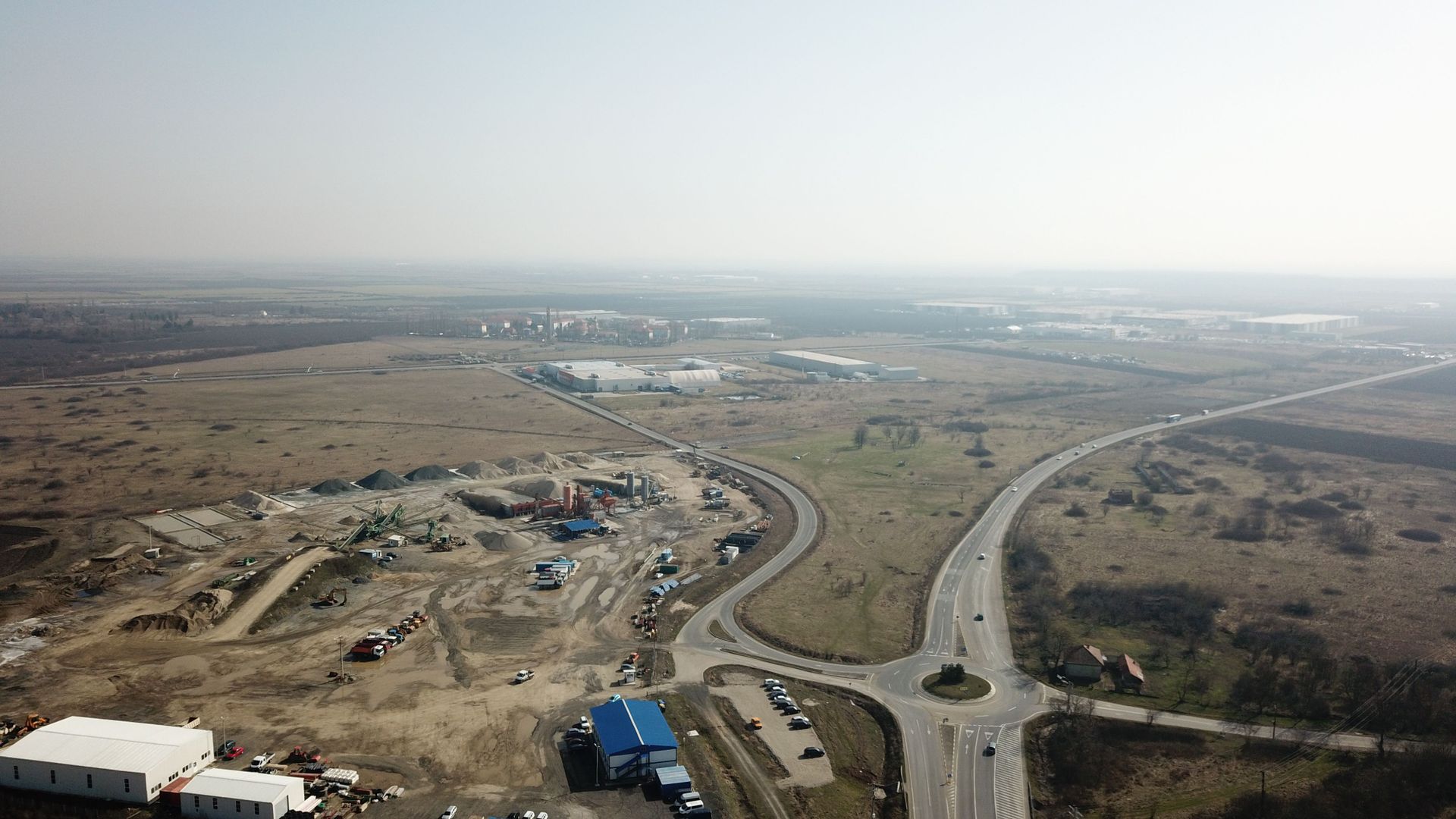 TEREN INDUSTRIAL/COMERCIAL ZONA AEROPORT 31.000 MP - Poză 1