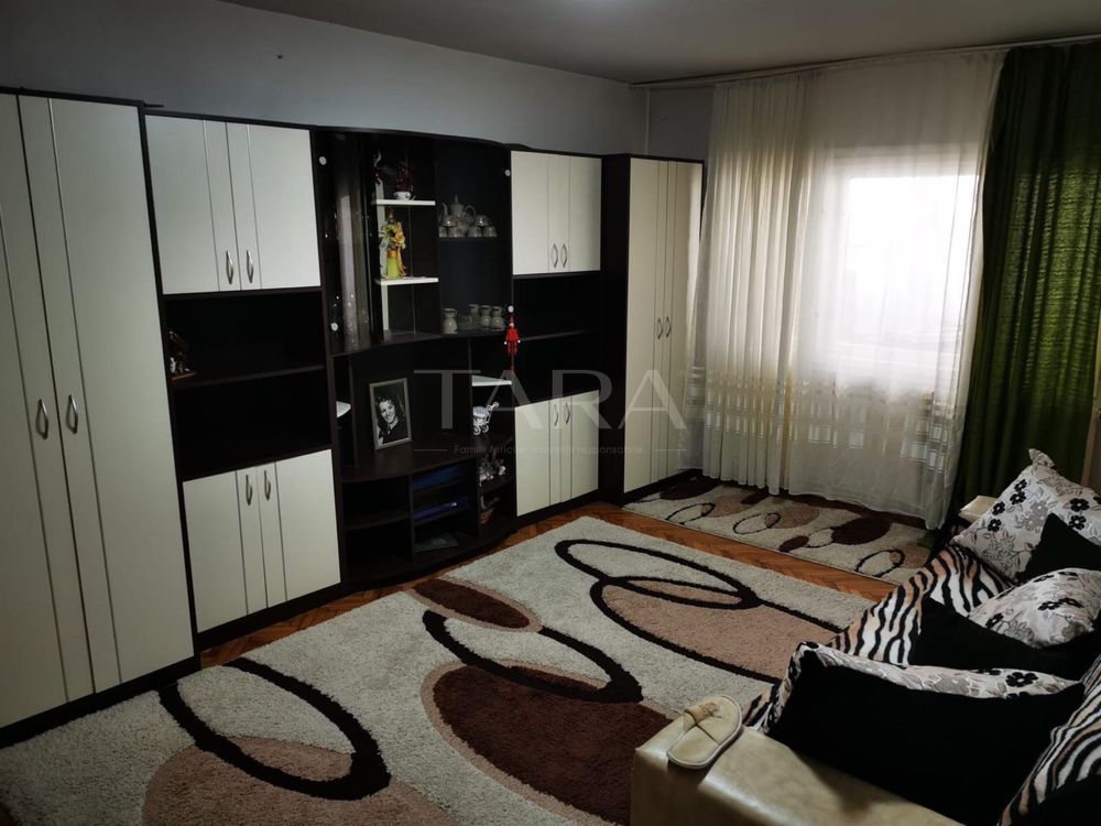 Apartament cu 3 Camere, Zona Spitalul de Recuperare - Poză 1