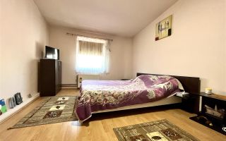 Casa individuala situata in zona Sagului - Poză 3