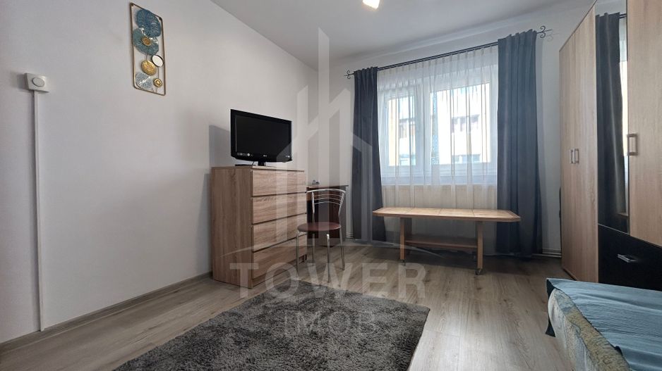 Apartament de închiriat - Zona Vasile Aaron - Poză 2