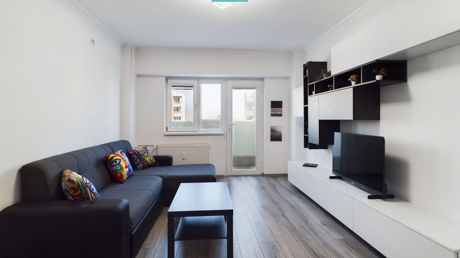 Apartament modern cu 2 camere, zona Fortuna - Poză 1