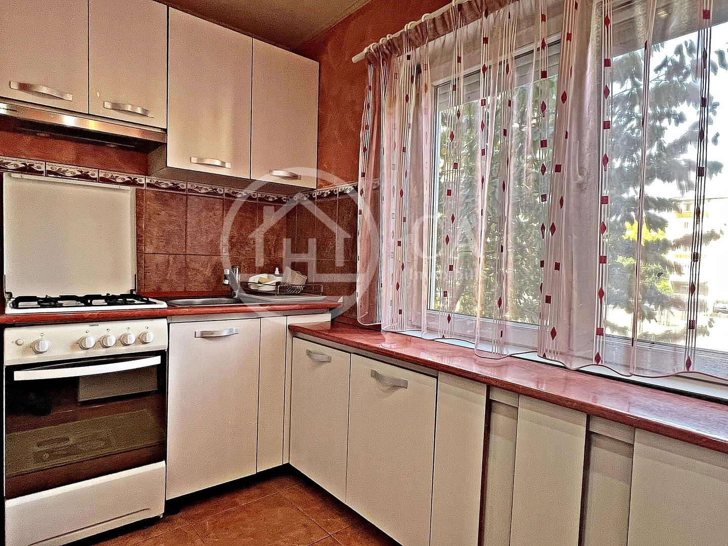 Apartament de inchiriat cu 2 camere in zona Nufarul, Oradea - Poză 5