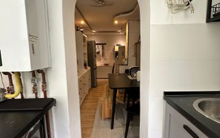 Aradului | 3 camere | Decomandat | Centrală proprie | Renovat complet - Poză 7