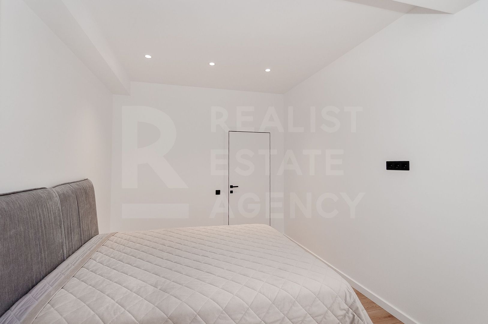 Chirie, apartament, 2 camere, str. Mitropolit  Varlaam, Centru - Poză 15