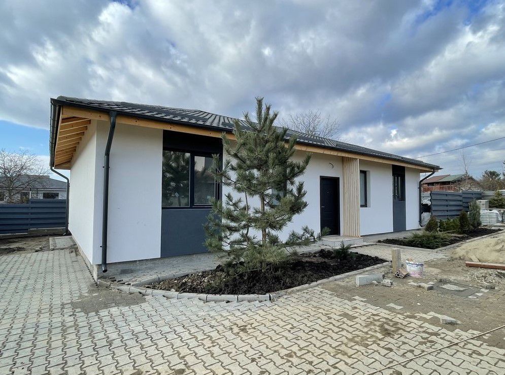 Complex finalizat Balotesti | Ion Lahovari - Poză 1