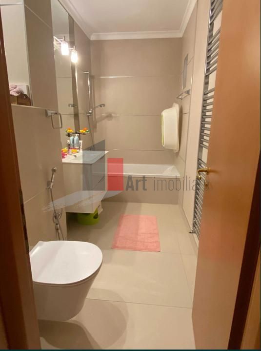 VILA IN ZONA FLOREASCA- DOROBANTI - Poză 4