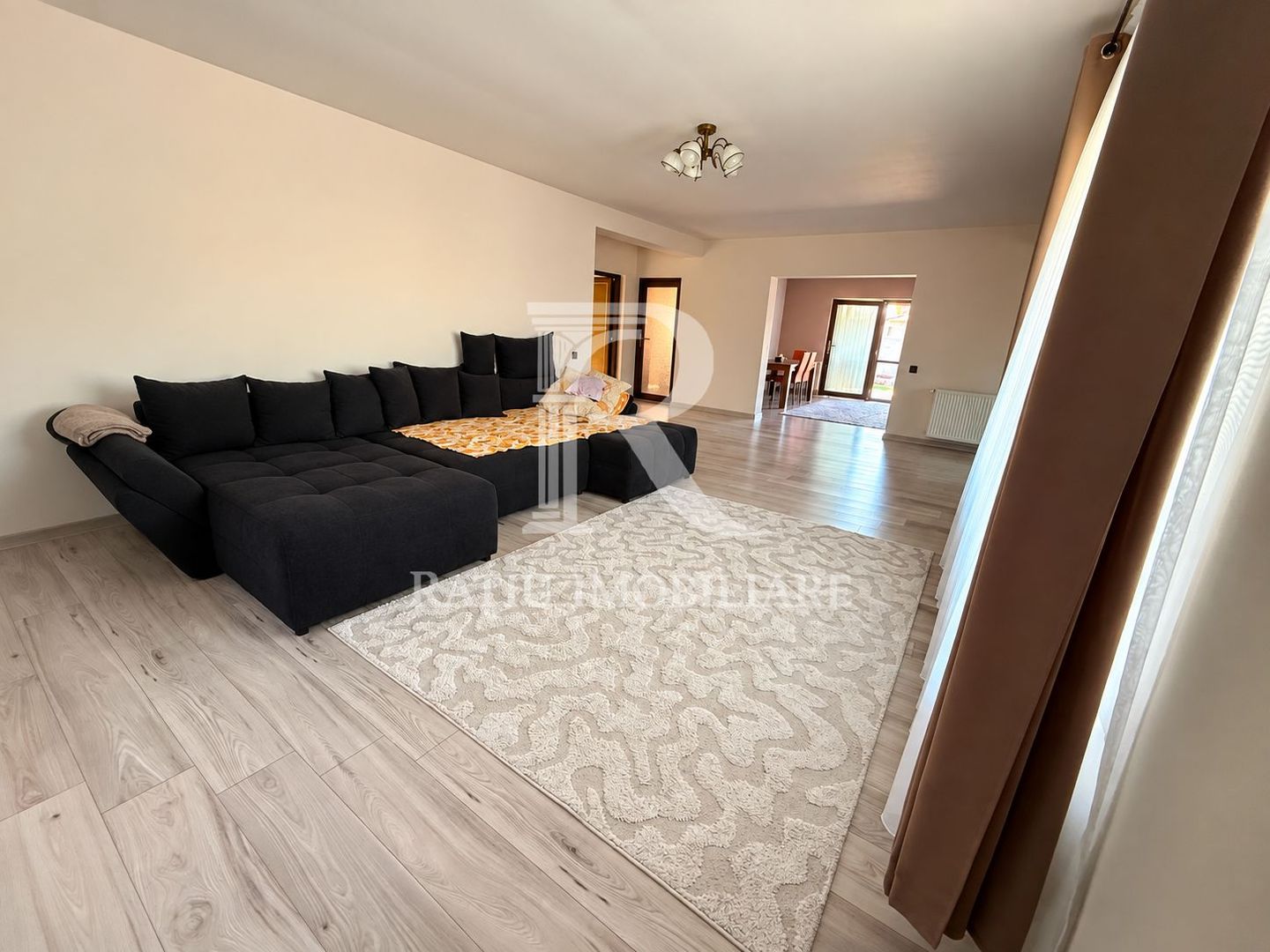 Casa cu 3 camere | Mobilat Complet | Teren 490 MP | Cihei | Bihor - Poză 1