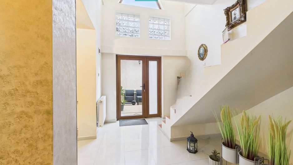 Casă cu spațiu comercial Arad, calea Aurel Vlaicu - Poză 10