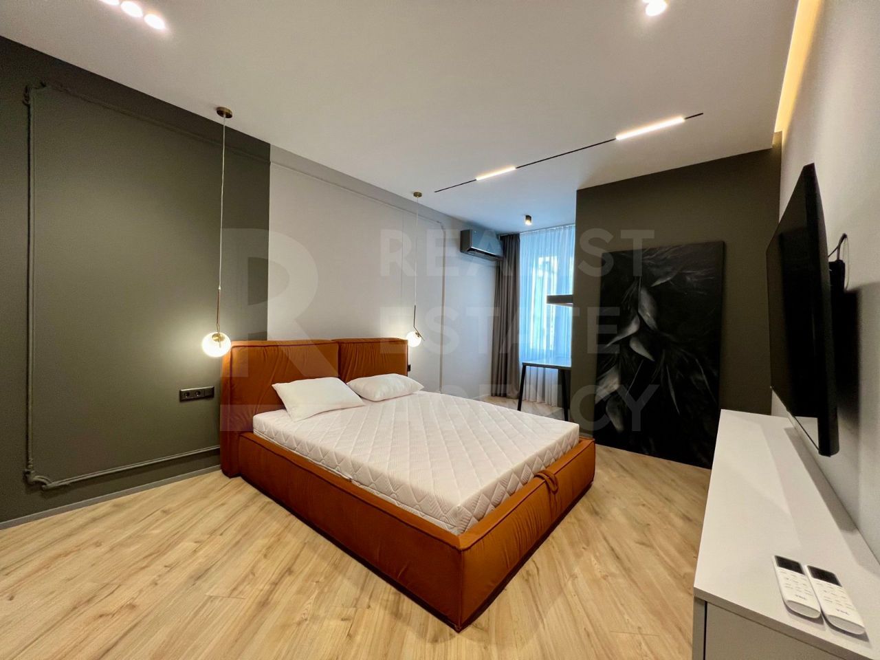 Chirie apartament, 3 camere, strada Moara Roșie, Centru - Poză 1