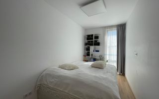 Casa cvadruplex de vanzare 4 camere, 2 locuri de parcare - Poză 12