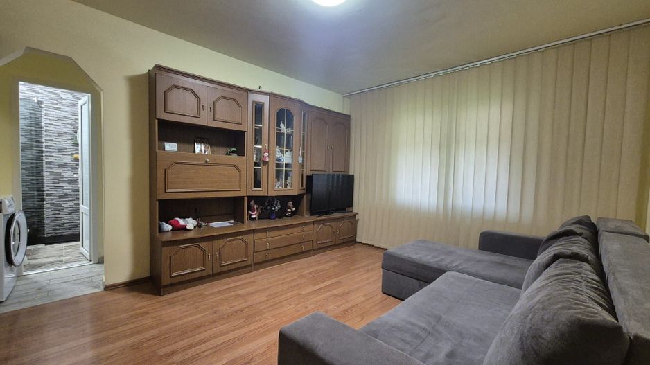Zona Grivitei, apartament liber la vanzare - Poză 1