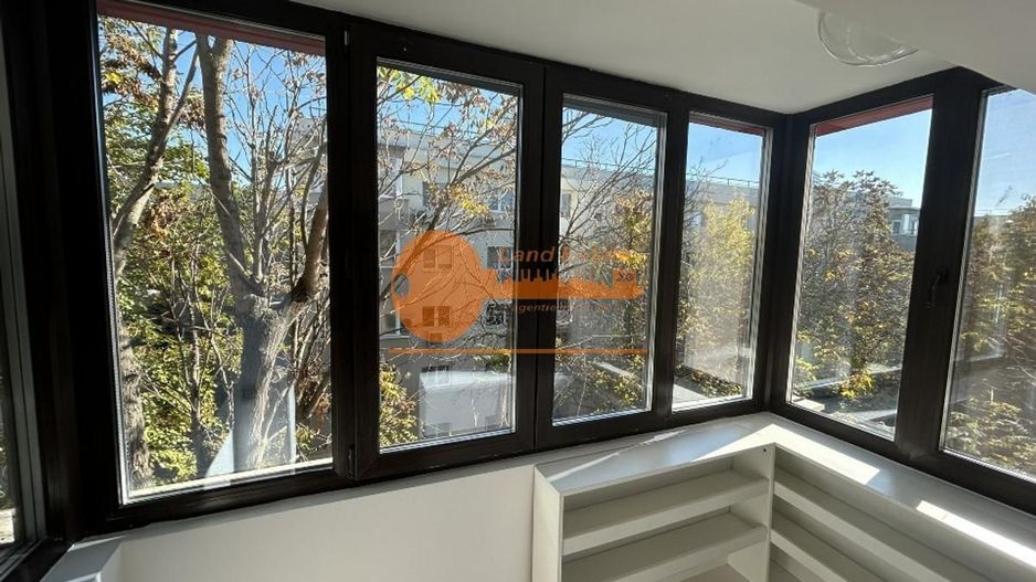 Apartament cu 4 camere in zona Aviatiei - Poză 2