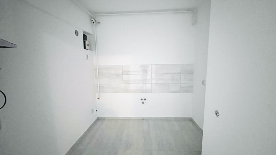 APARTAMENT 2 CAMERE DECOMANDAT BLOC NOU DEZROBIRII - Poză 4