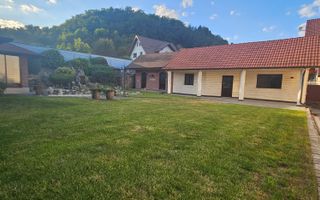 Casă premium D+P+E cu anexe si teren generos - Poză 46