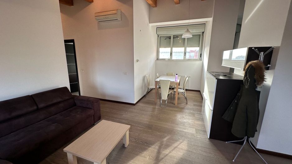 Apartament 3 camere cu terasa de 38 mp - Poză 12