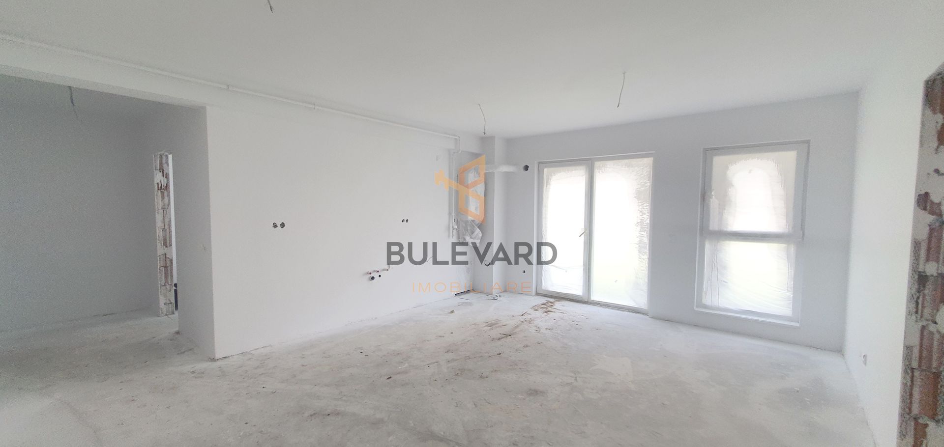 Apartament cu 3 camere, gradina de 100 mp + parcare exterioara! - Poză 3