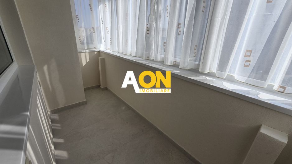 Apartament 2 Camere, Renovat Zona Cetate, Bloc cu Lift - Poză 7