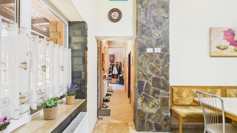 Casă și clădire de apartamente la Orțișoara - Poză 37