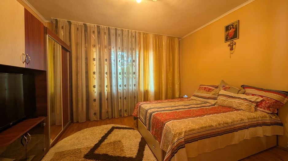 Vila spațioasă 6 camere cu teren generos – Ferentari – Preț excelent! - Poză 14