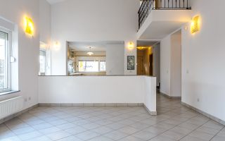 Casă situată pe strada Constituției, Aradul Nou - Poză 4