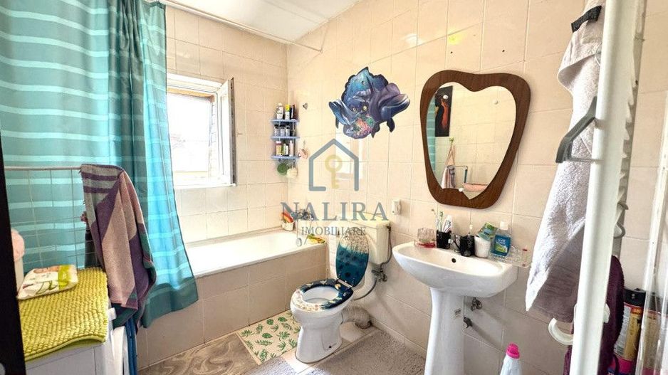 Apartament cu 2 camere de vanzare Central str. Rozelor - Poză 4