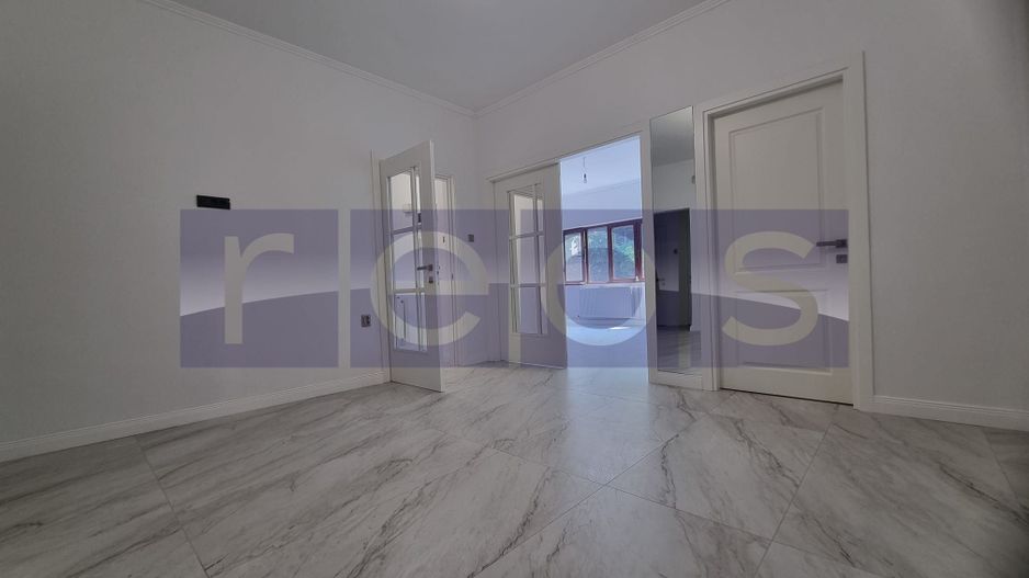 VANZARE - 3- CAMERE IN VILA INTERBELICA -TINERETULUI - Poză 1
