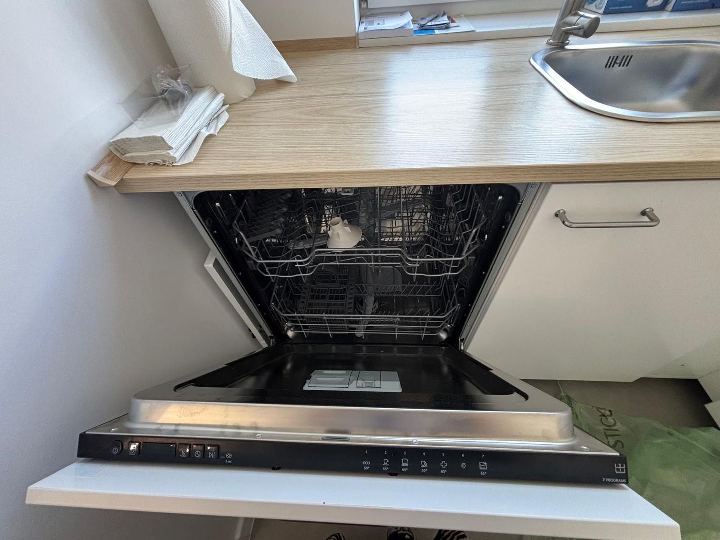 Apartament cu doua camere in bloc nou , prima utilizarea - Poză 13