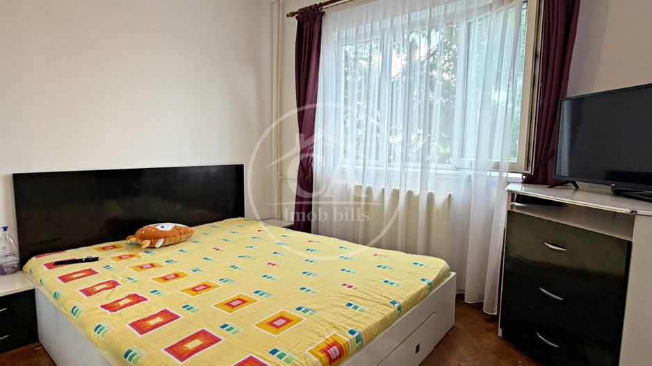 Apartament de închiriat cu 3 camere în zona Rogerius, Oradea - Poză 3