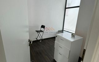 Spatiu comercial, ultracentral, compartimentat, 117m2, 19ml vitrina,CT - Poză 9