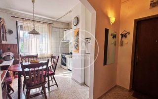 Apartament de vanzare cu 3 camere in zona Dacia Oradea - Poză 7