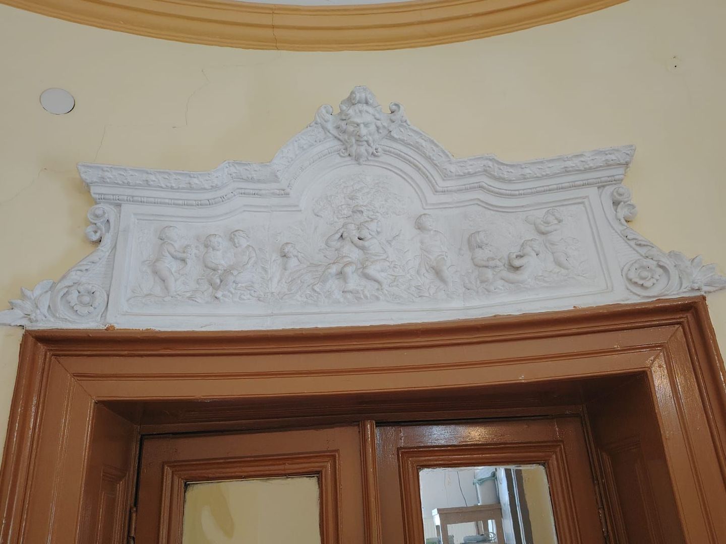 SG42-Apartament interbelic într-o vilă de patrimoniu - Poză 12