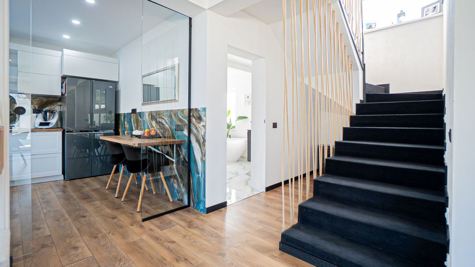 Lumina – Casa P+1E de vânzare, mobilată/echipata, cu piscină si garaj. - Poză 9