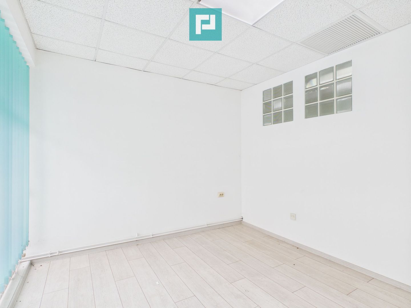 Spațiu de birouri Premium de închiriat - 77 mp - Poză 15