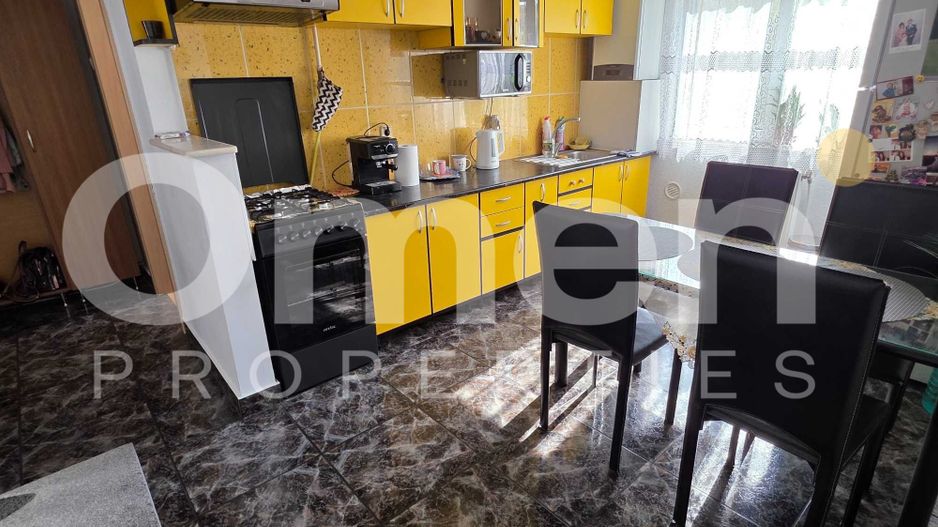 Apartament cu 3 camere, etaj intermediar, cu garaj, zona Spital Judetean - Poză 5