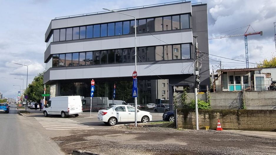 Spațiu Versatil 555 mp – Clinici, Birouri, Fitness - Poză 12