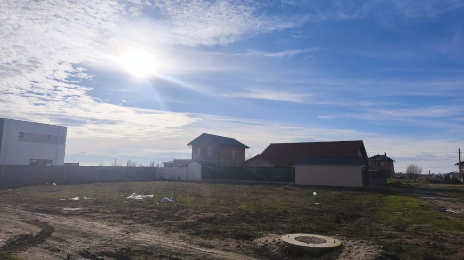 Terenuri intravilane de vânzare în Giroc, pe colț, 2 fronturi stradale - Poză 3